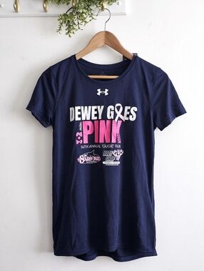 Under Armour Dewey Goes Pink 2025 Tech Tee NWT Women’s Small Breast Cancer Run S